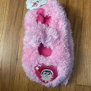 Elf on the Shelf Mary Jane Non-Slip Fuzzy Pink Slipper Socks
- Sz M/L